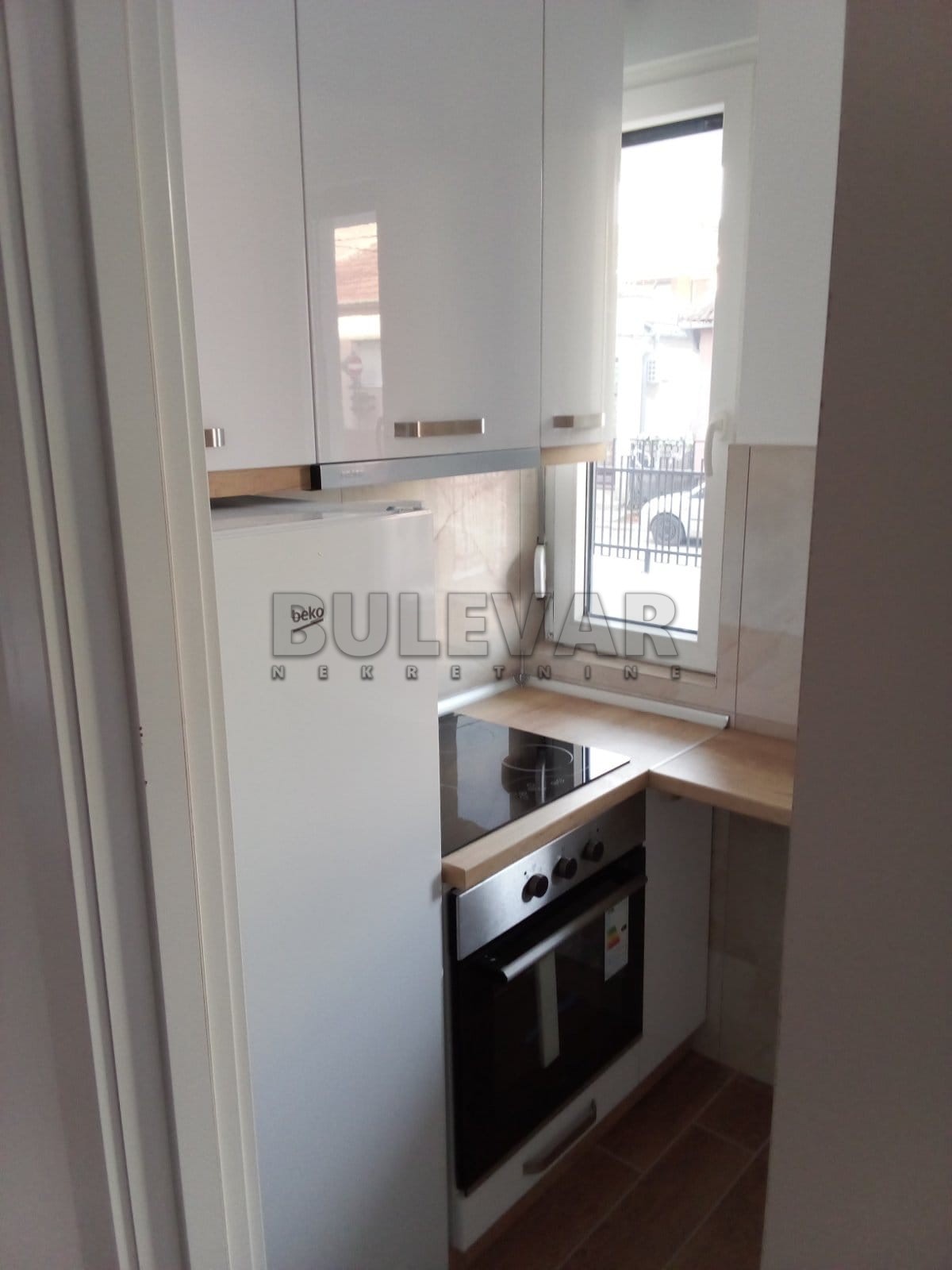 Trosoban stan, 58 m2, Centar, Milovana Gušića ID: i-012827 14