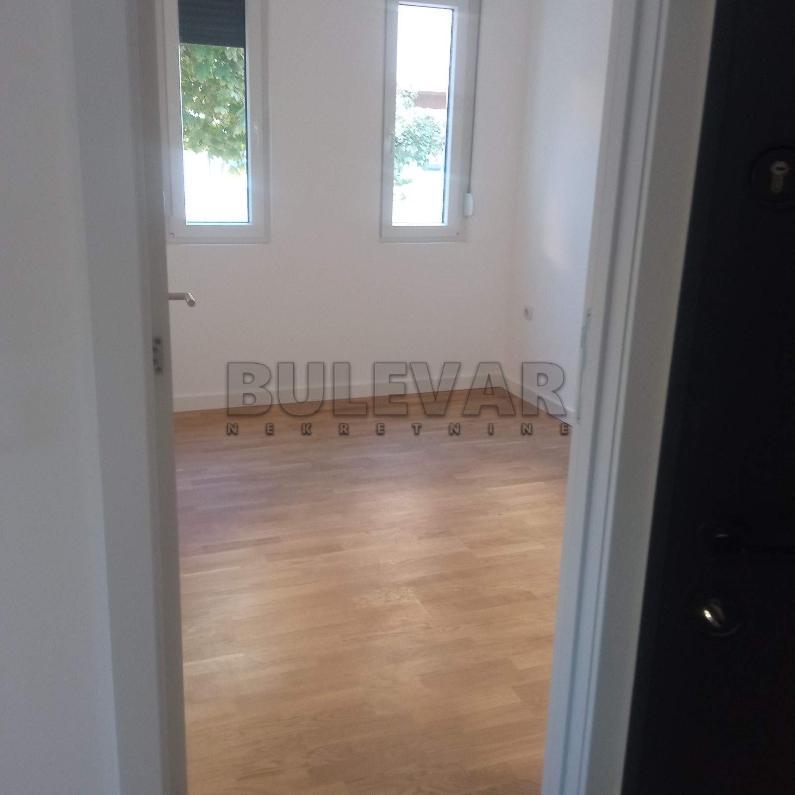 Trosoban stan, 58 m2, Centar, Milovana Gušića ID: i-012827 5