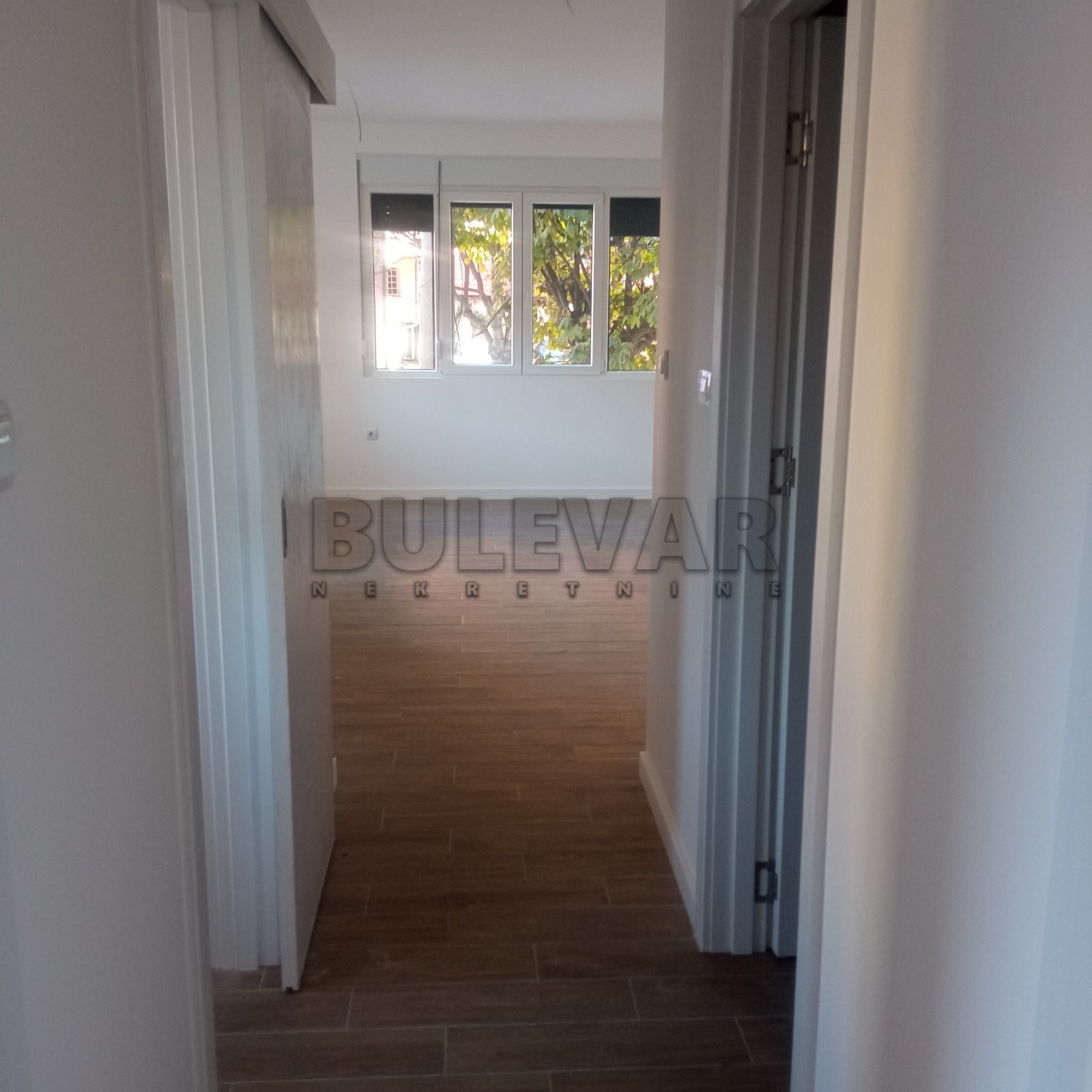 Trosoban stan, 58 m2, Centar, Milovana Gušića ID: i-012827 6