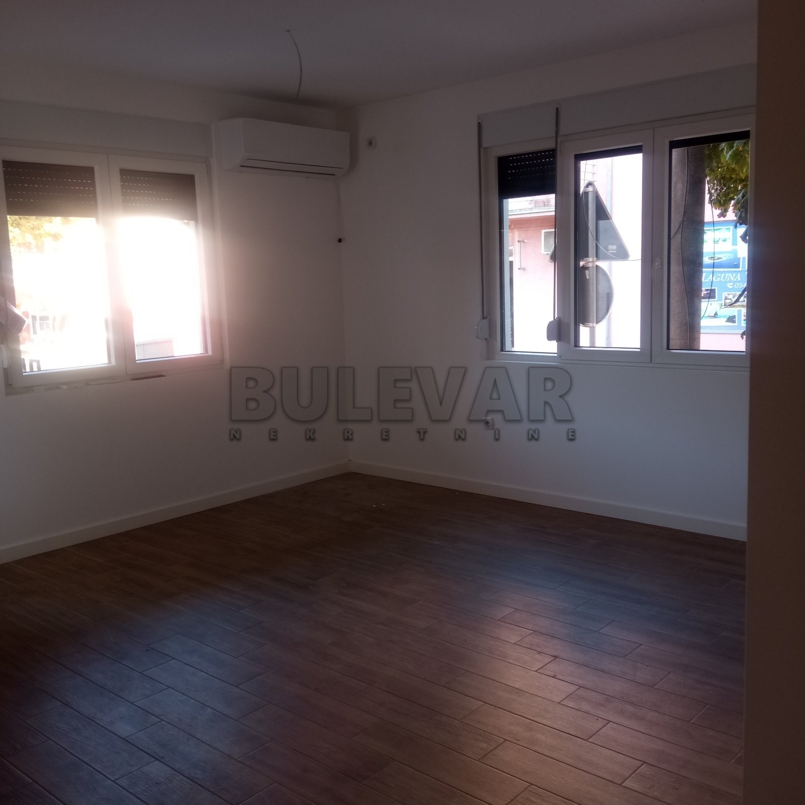 Trosoban stan, 58 m2, Centar, Milovana Gušića ID: i-012827 9