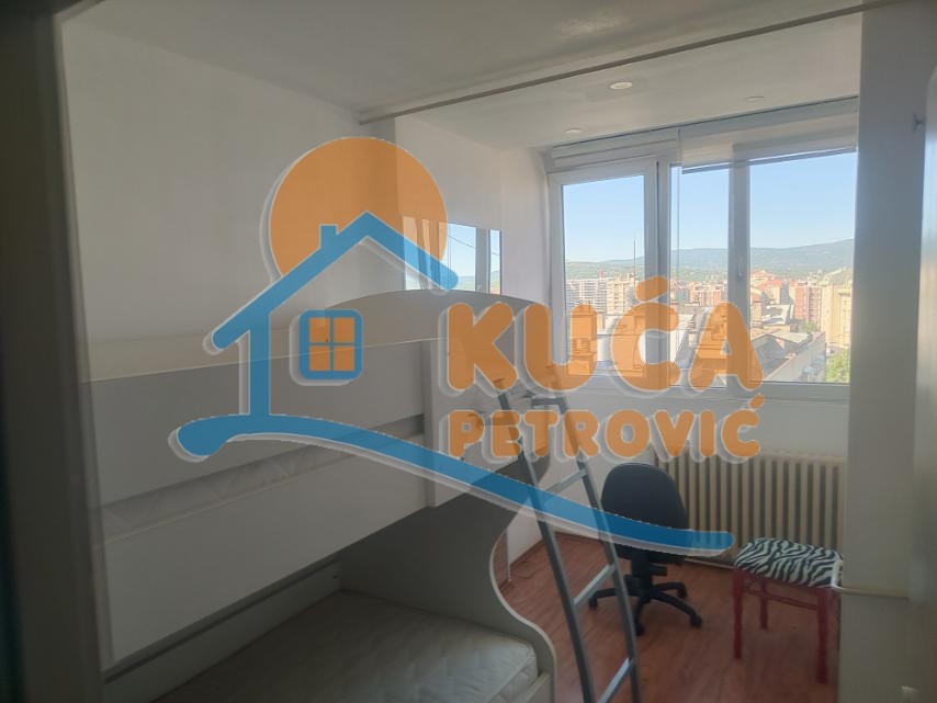 Trosoban stan, 66 m2, Crveni Pevac, Bulevar dr Zorana ID: i-014481 8