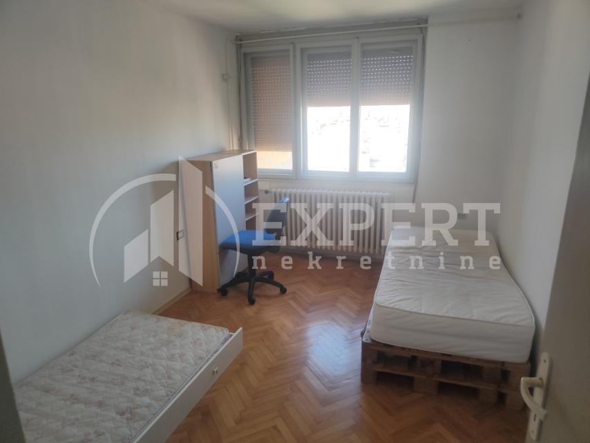 Trosoban stan, 66 m2, Crveni Pevac, Bulevar dr Zorana ID: i-014481 6