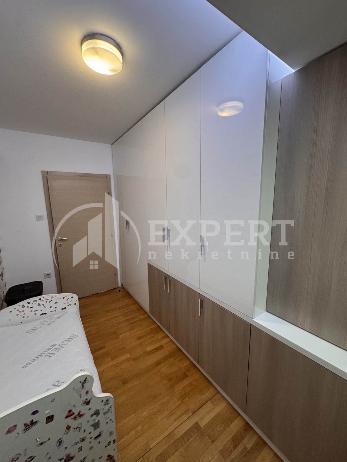 Trosoban stan, 77 m2, Palilula, Stanoja Bunuševca ID: i-014065 20