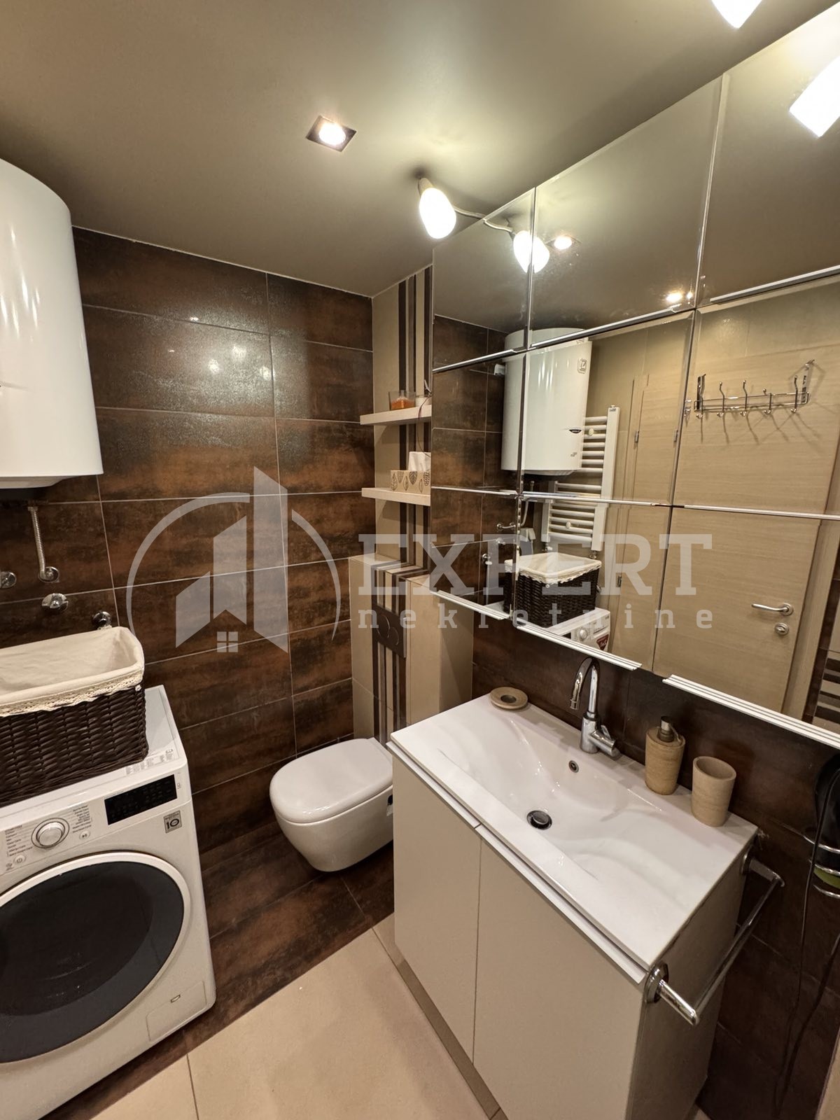 Trosoban stan, 77 m2, Palilula, Stanoja Bunuševca ID: i-014065 21