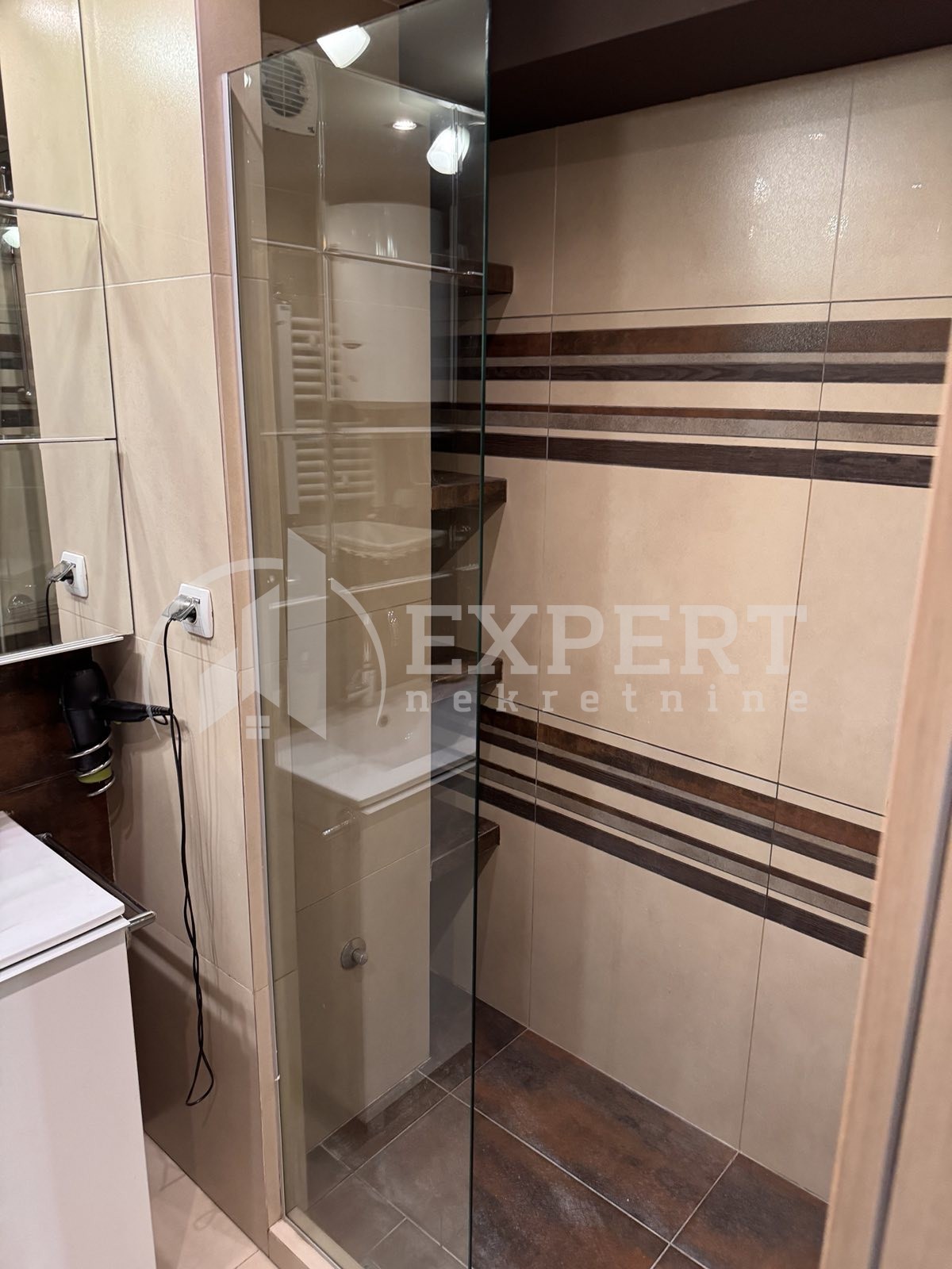 Trosoban stan, 77 m2, Palilula, Stanoja Bunuševca ID: i-014065 24