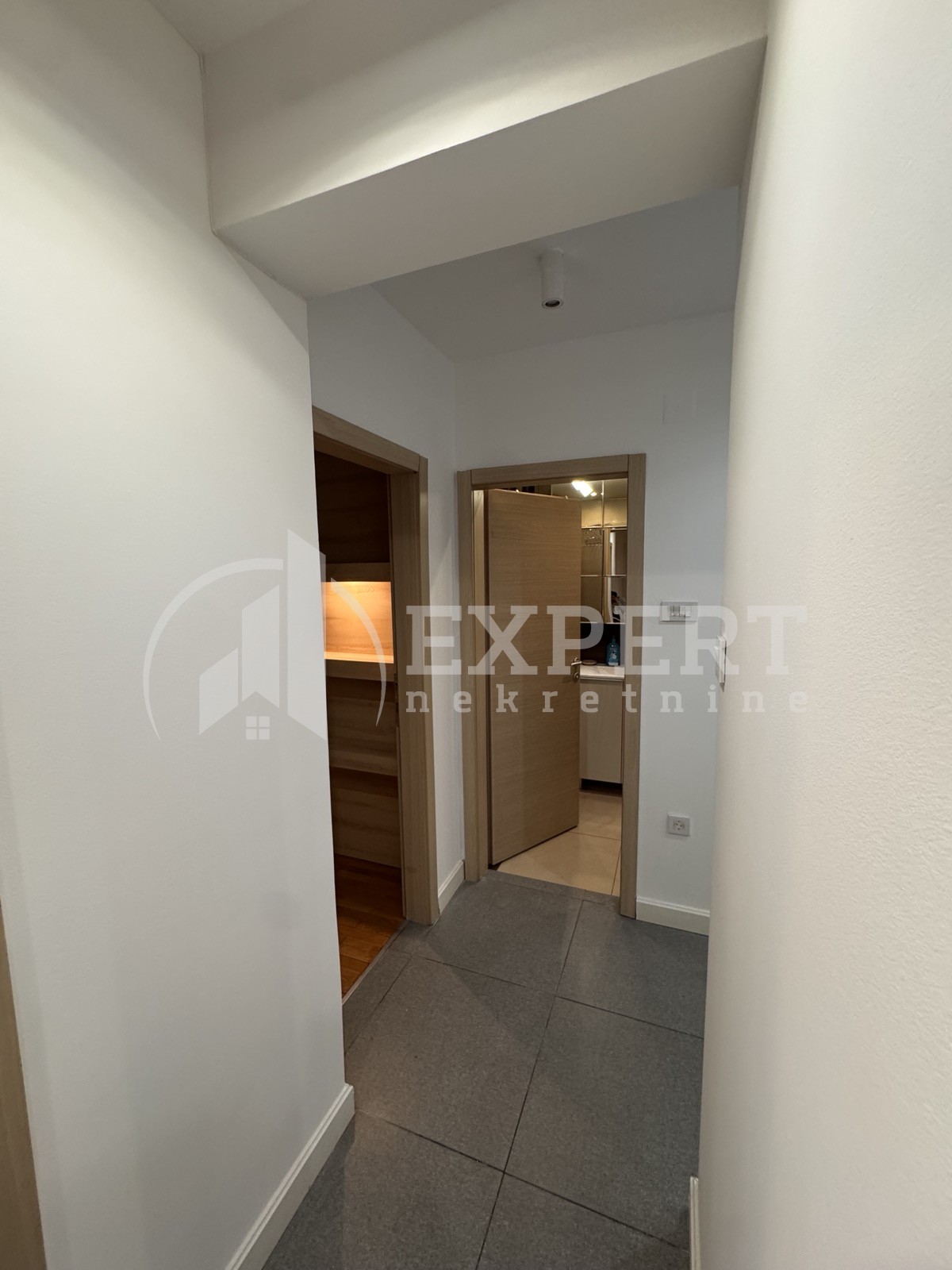 Trosoban stan, 77 m2, Palilula, Stanoja Bunuševca ID: i-014065 31