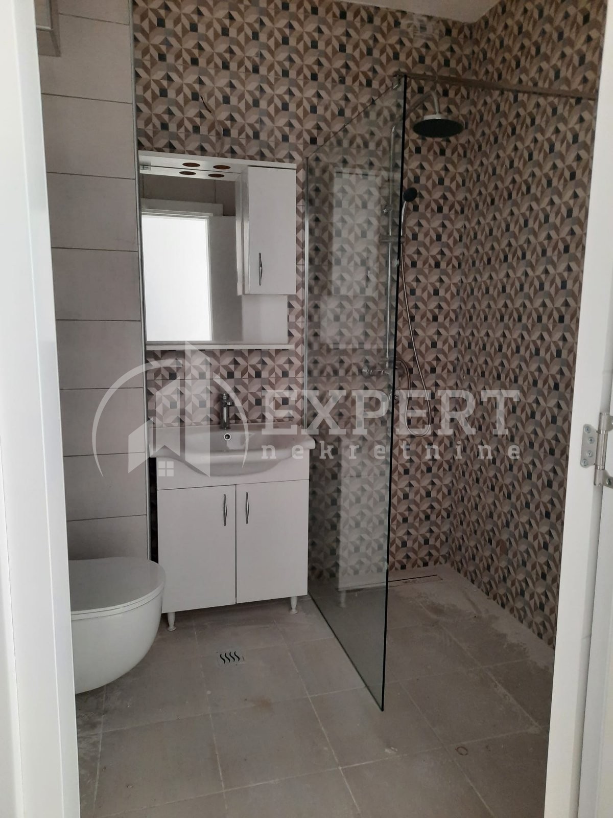 Trosoban stan, 79 m2, Marger, Katićeva ID: p-07005 10