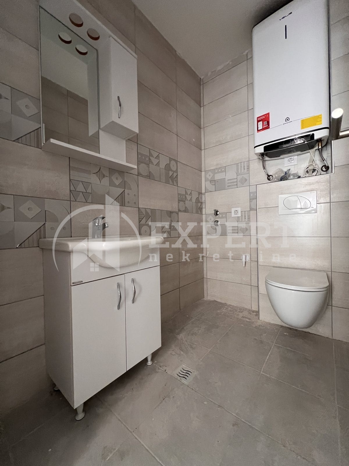 Trosoban stan, 79 m2, Marger, Katićeva ID: p-07005 12