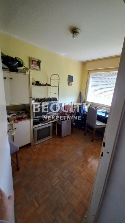 Trosoban stan, 82 m2, Liman 4, Bulevar despota Stefana ID: 102577 5