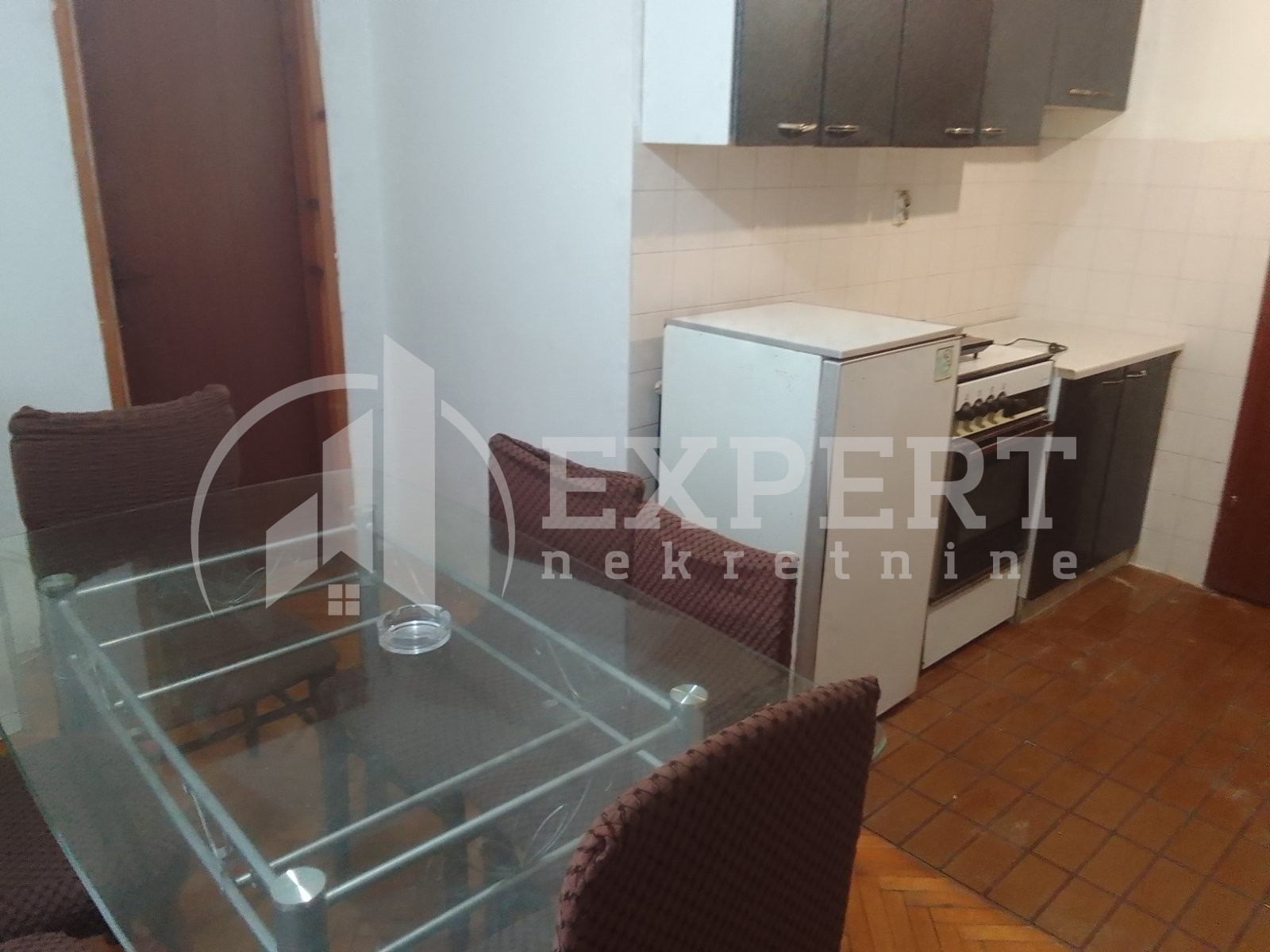 Trosoban stan, 90 m2, Trošarina, Bulevar svetog cara ID: i-09868 1