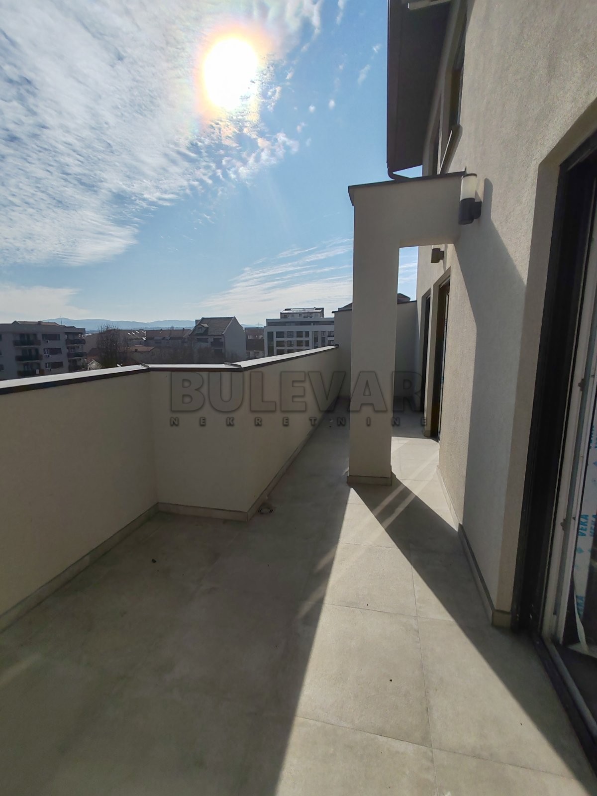 Trosoban stan, 93 m2, Dragoljuba Milovanovića Bene ID: p-013268 2