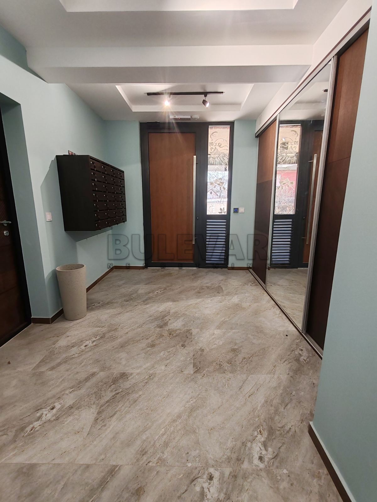 Trosoban stan, 93 m2, Dragoljuba Milovanovića Bene ID: p-013268 3