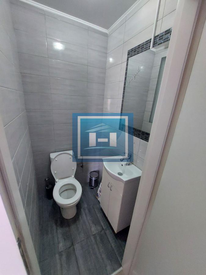 Trosoban stan u novogradnji 12