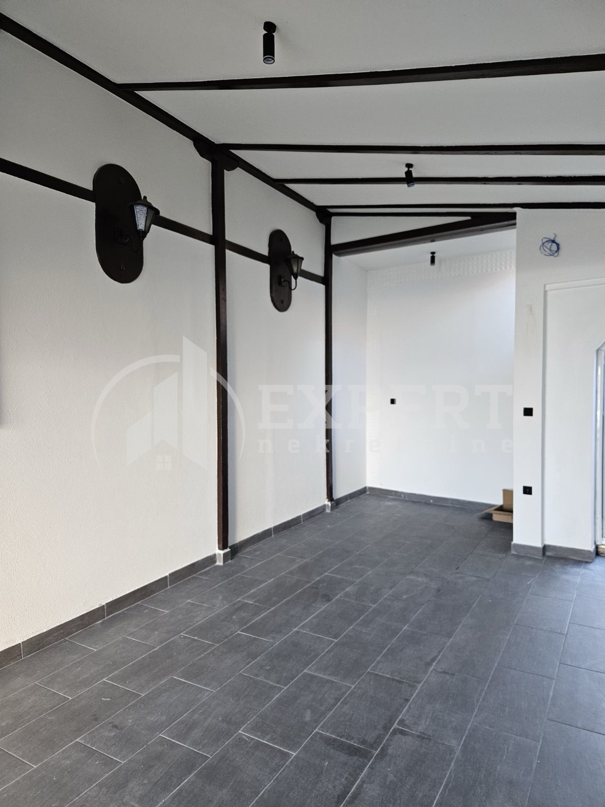 Trosobna kuća, 150 m2, Čamurlija, Bulevar 12. februar ID: i-012039 21