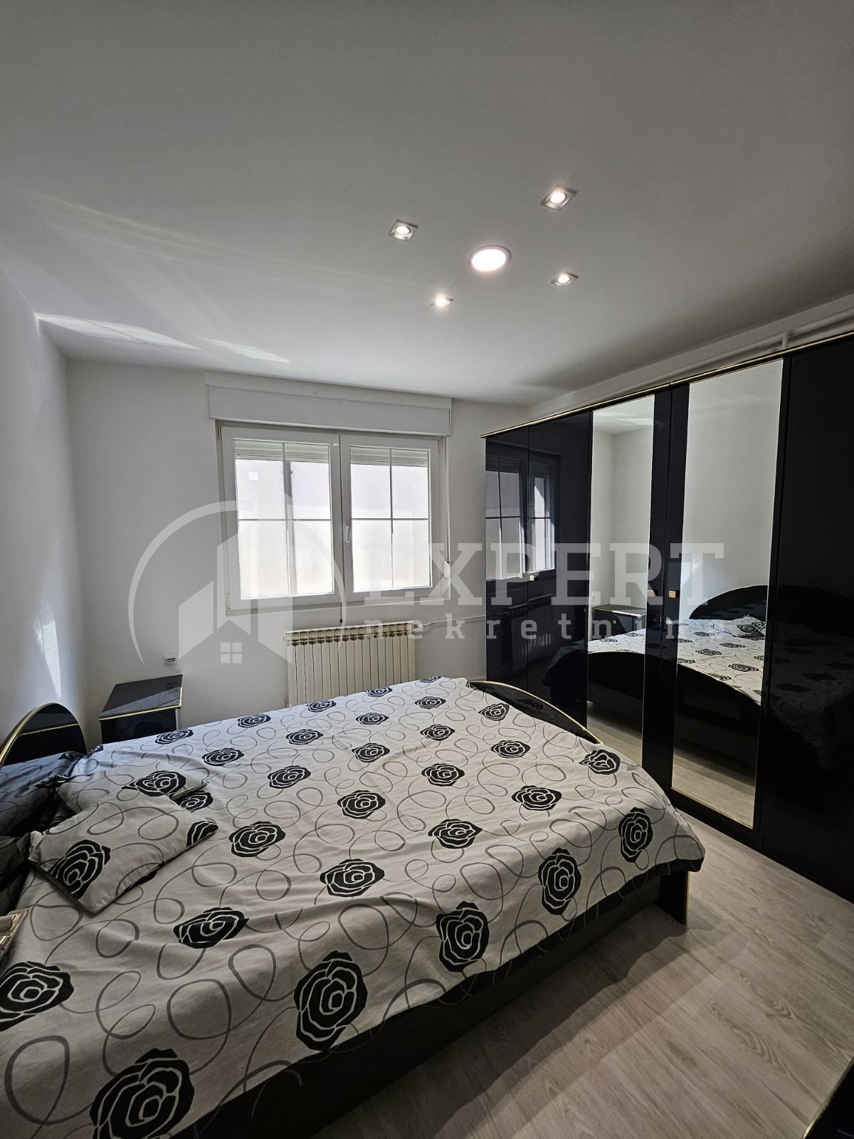 Trosobna kuća, 150 m2, Čamurlija, Bulevar 12. februar ID: i-012039 5