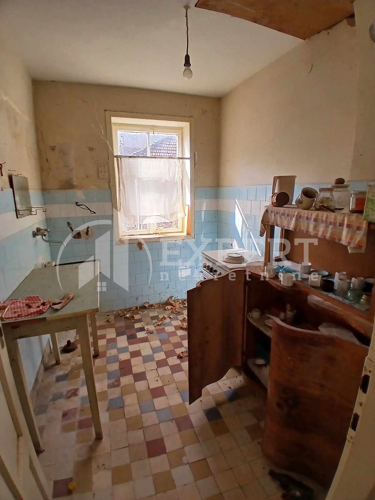 Trosobna kuća, 150 m2, Gadžinhanska ID: p-013468 9