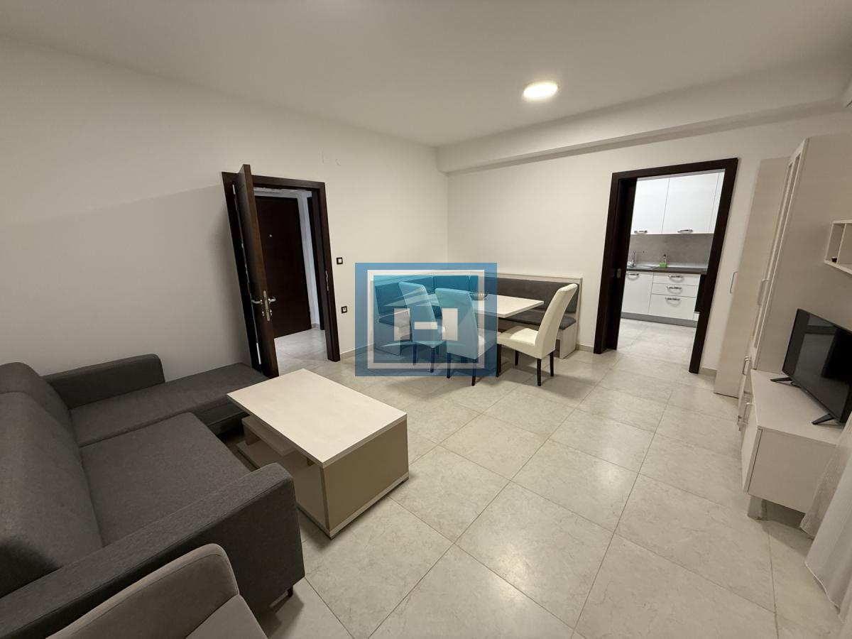 Veći luksuzan, namešten stan u Wing kompleksu- mogućnost kredita na 12 godina 10