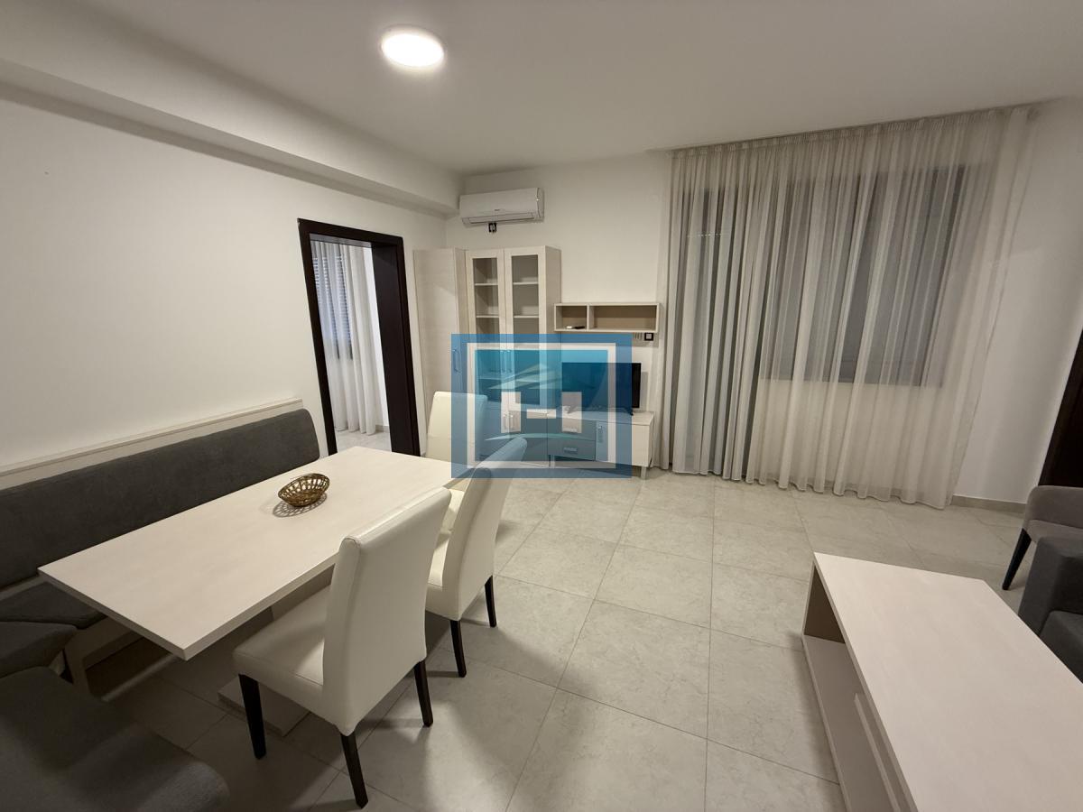 Veći luksuzan, namešten stan u Wing kompleksu- mogućnost kredita na 12 godina 11