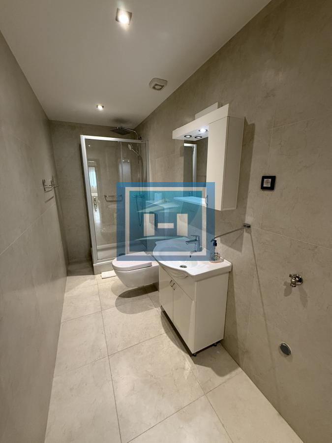 Veći luksuzan, namešten stan u Wing kompleksu- mogućnost kredita na 12 godina 14