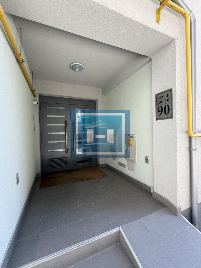 Veći luksuzan, namešten stan u Wing kompleksu- mogućnost kredita na 12 godina 3