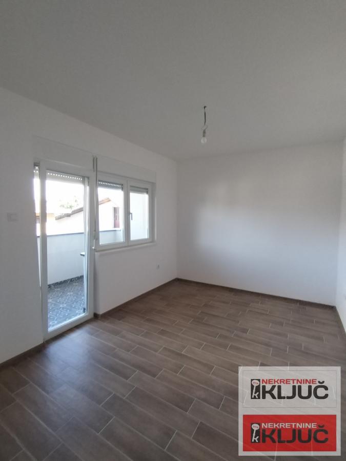 VETERNIK, 110m2, Petosoban, Novogradnja 12