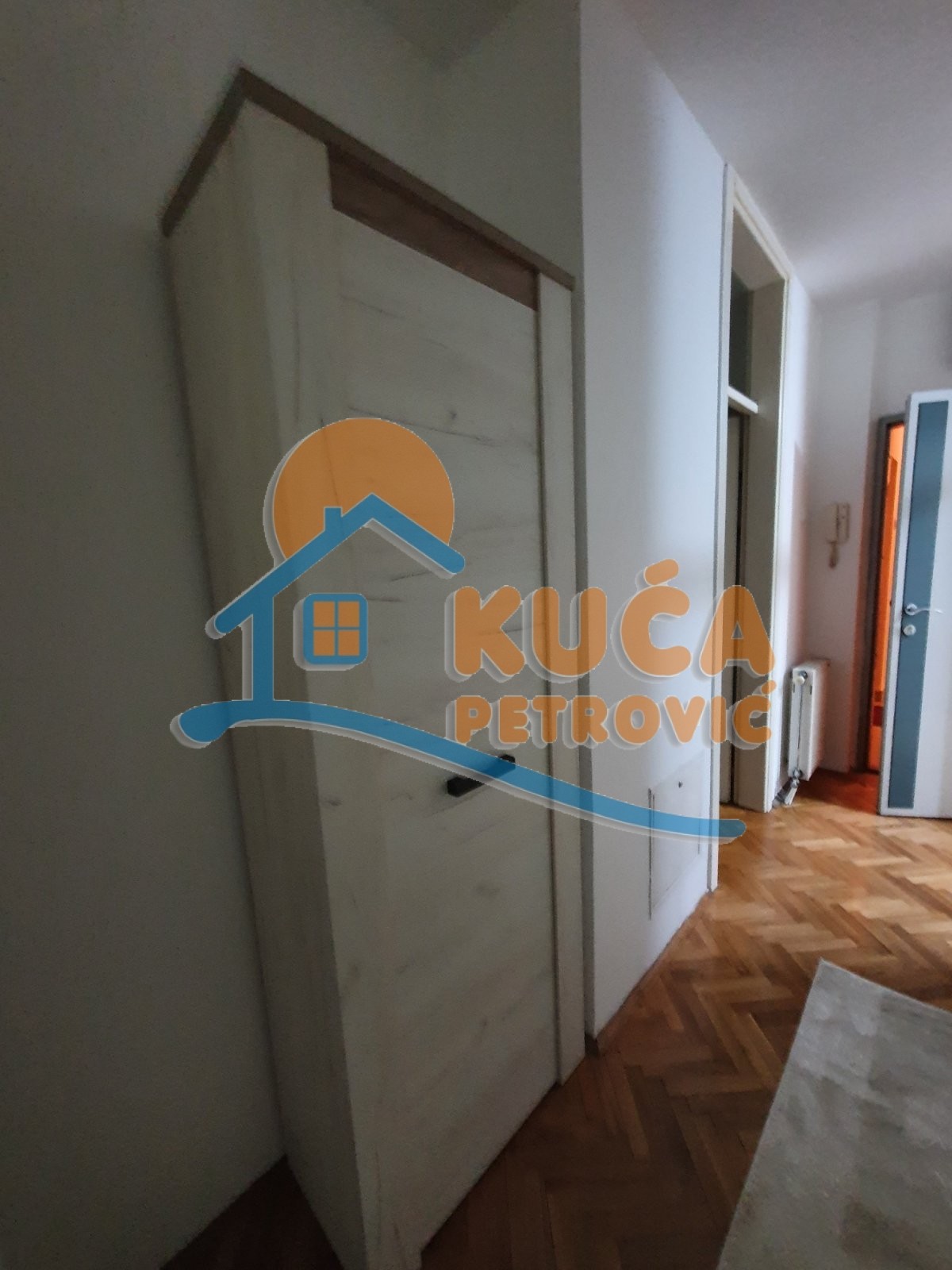Dvosoban stan, 65 m2, Medijana, Trg kralja Aleksandra Ujedinitelja ID: i-07781 13