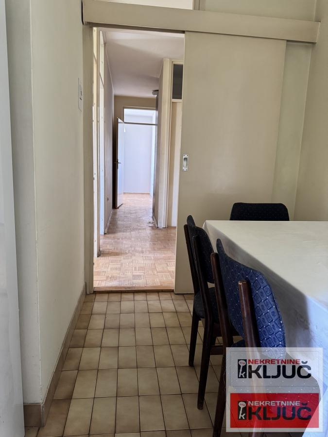 BULEVAR, 74m2, Troiposoban, Fasadna cigla, može ZA POSLOVNI PROSTOR 7