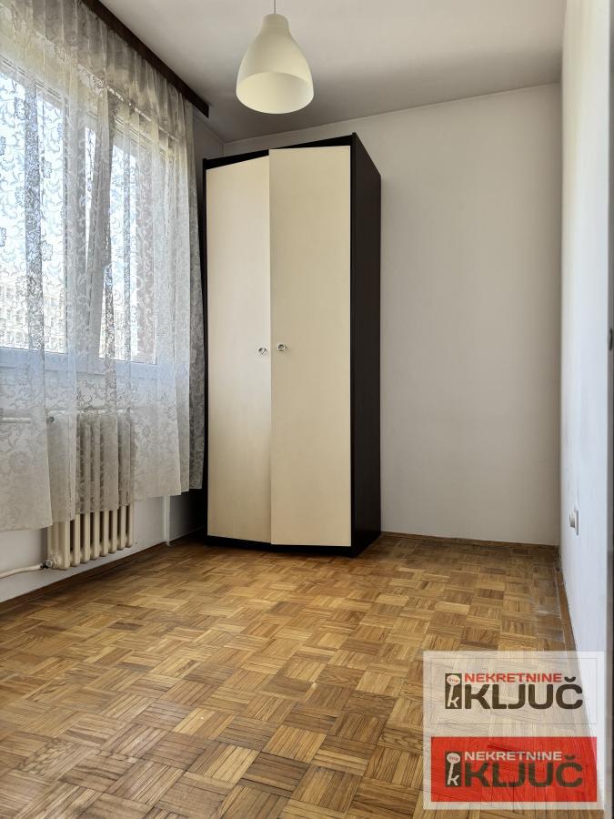 BULEVAR, 74m2, Troiposoban, Fasadna cigla, može ZA POSLOVNI PROSTOR 8