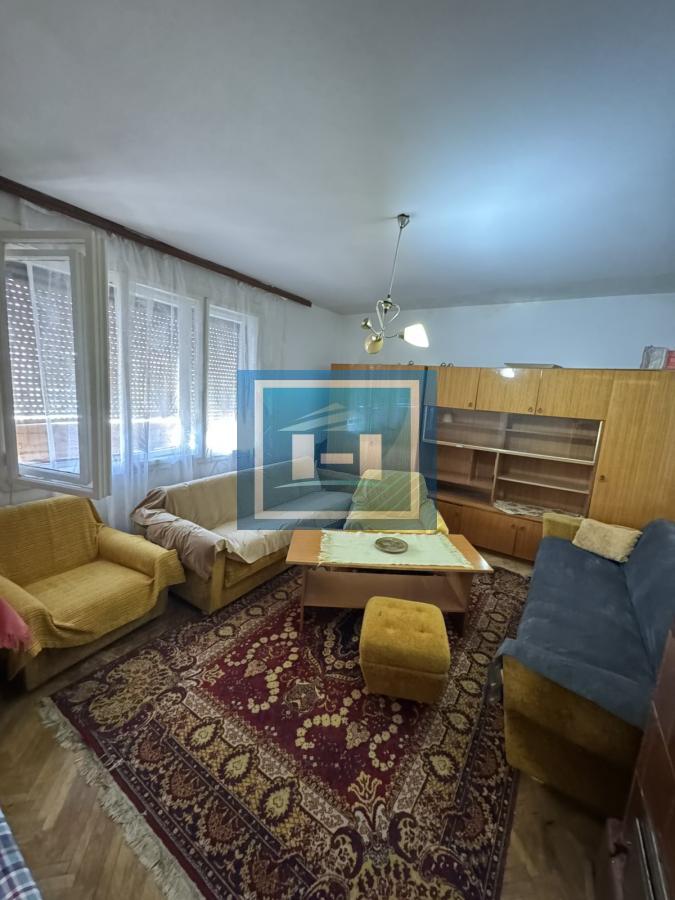 TOP PONUDA u samom CENTRU Ćuprije! Jednosoban stan 37 m² + podrum 1