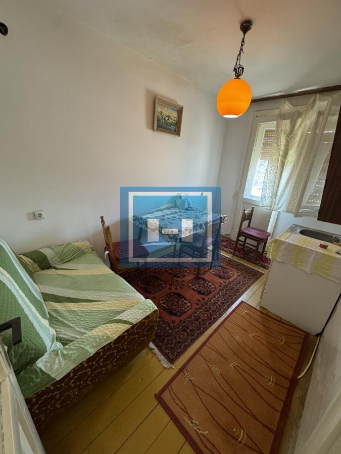 TOP PONUDA u samom CENTRU Ćuprije! Jednosoban stan 37 m² + podrum 4