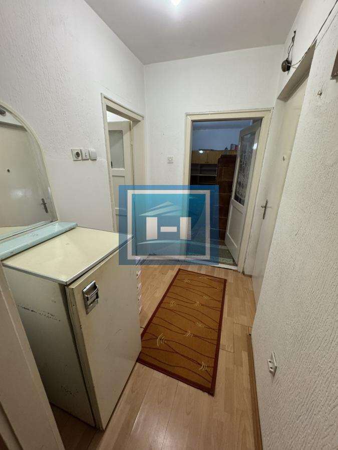 TOP PONUDA u samom CENTRU Ćuprije! Jednosoban stan 37 m² + podrum 8