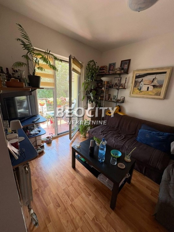 Dvosoban stan, 30 m2, Kneževac, Slavka Rodića ID: 120845 1