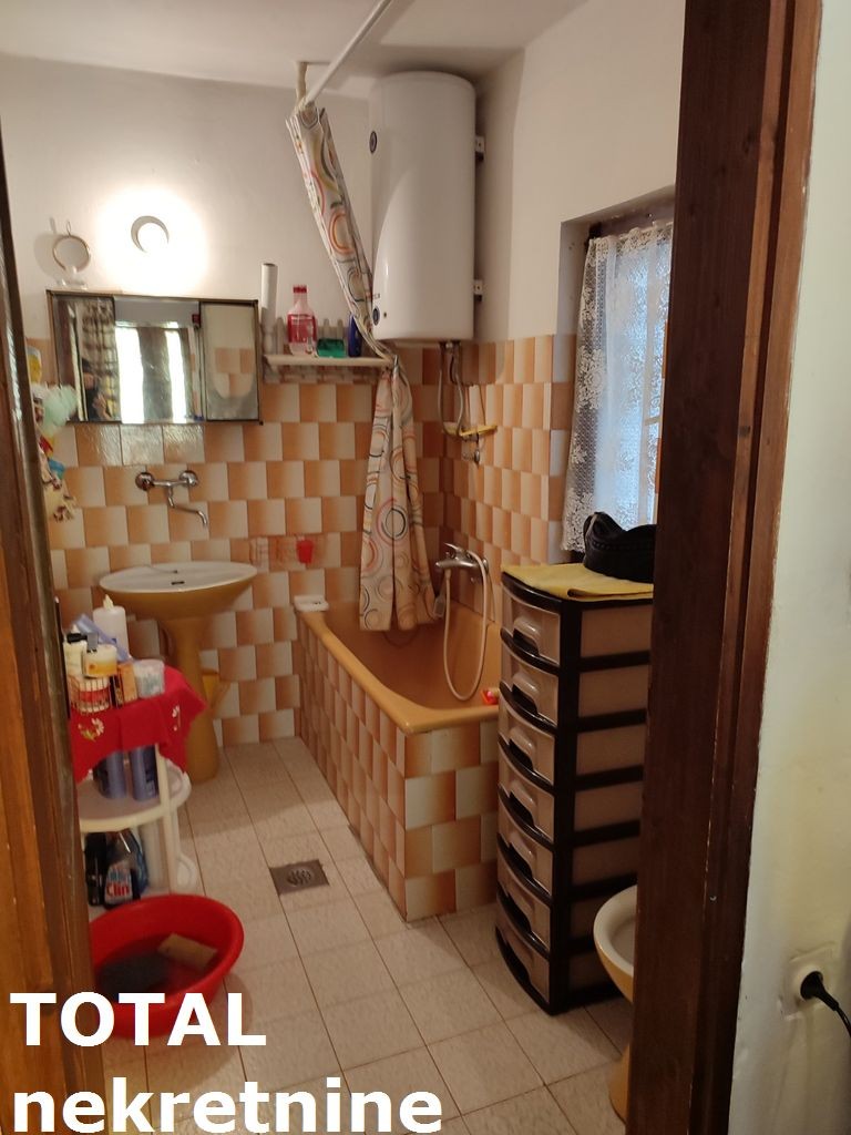 Kuca,CEREVIC,BANOSTOR,kv: 90.00, € 74160, ID: 3054970 8