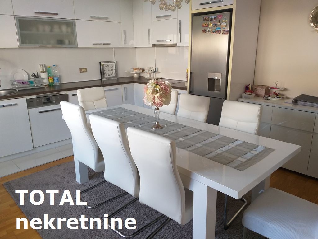 Kuca,FUTOG,STARI FUTOG,kv: 145.00, € 320000, ID: 3090270 9