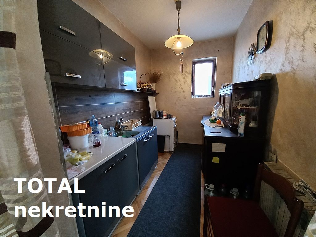 Kuca,NOVI SAD,ADICE,kv: 180.00, € 220000, ID: 3089887 13