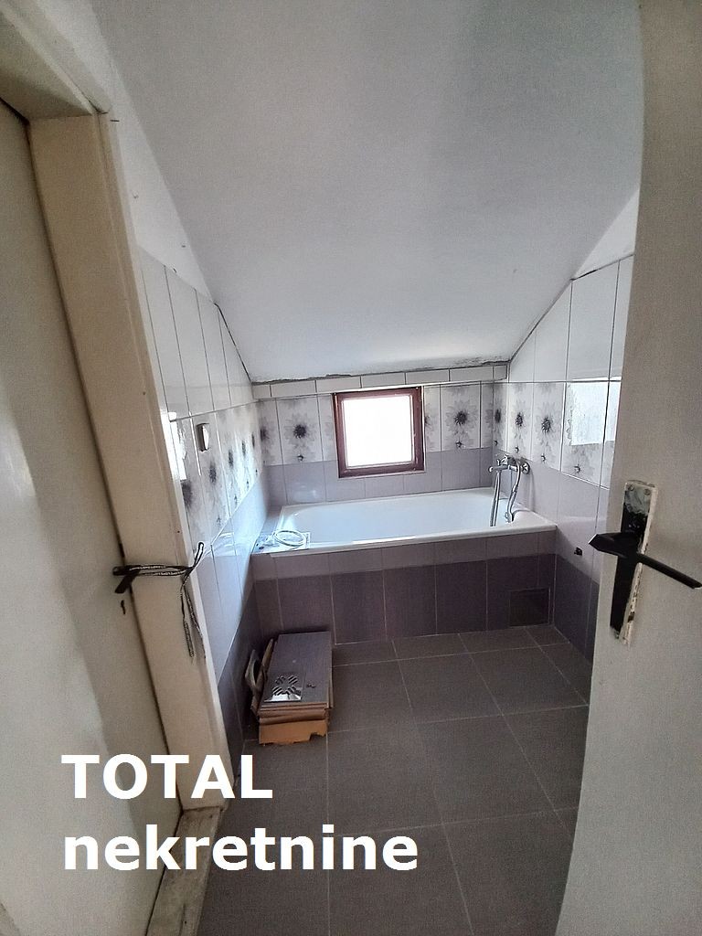 Kuca,NOVI SAD,ADICE,kv: 180.00, € 220000, ID: 3089887 14