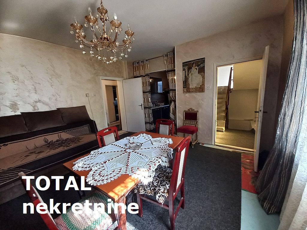 Kuca,NOVI SAD,ADICE,kv: 180.00, € 220000, ID: 3089887 7