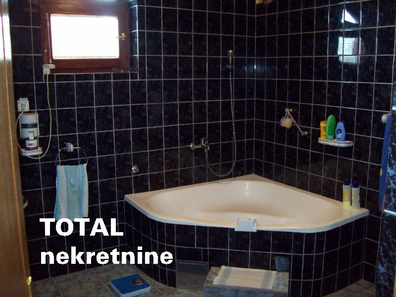 Kuca,NOVI SAD,NOVO NASELJE - ŠARENGRAD,kv: 434.00, € 412000, ID: 3069226 8