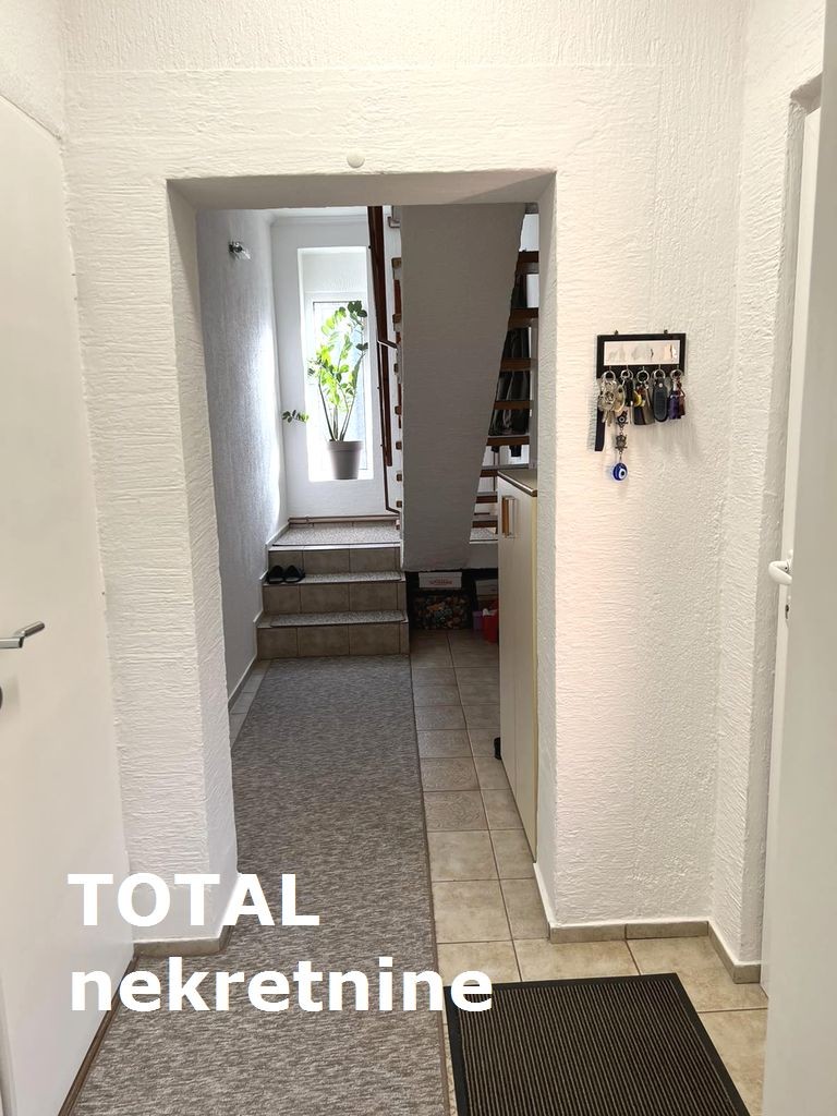 Kuca,NOVI SAD,TELEP,kv: 160.00, € 262650, ID: 3090225 12