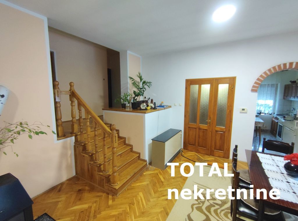 Kuca,PETROVARADIN,PETROVARADIN,kv: 288.00, € 226600, ID: 3089909 3
