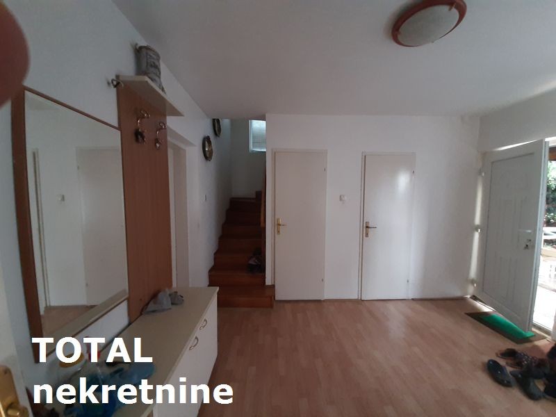 Kuca,SREMSKA KAMENICA,CARDAK,kv: 220.00, € 257500, ID: 3089592 1