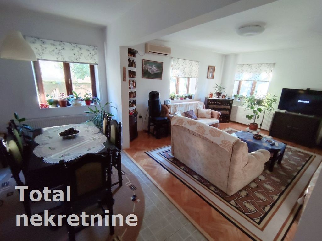 Kuca,SREMSKA KAMENICA,CARDAK,kv: 400.00, € 500000, ID: 3090046 1