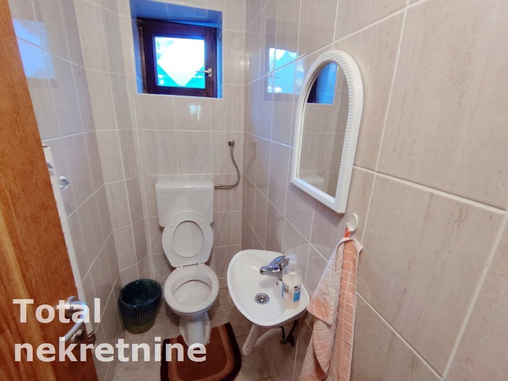 Kuca,SREMSKA KAMENICA,CARDAK,kv: 400.00, € 500000, ID: 3090046 8