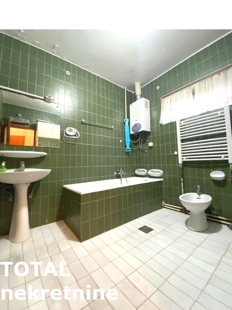 Kuca,SREMSKA KAMENICA,CENTAR,kv: 167.00, € 247200, ID: 3090331 7