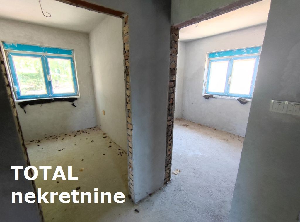 Kuca,SREMSKA KAMENICA,PARAGOVO,kv: 200.00, € 206000, ID: 3090163 3