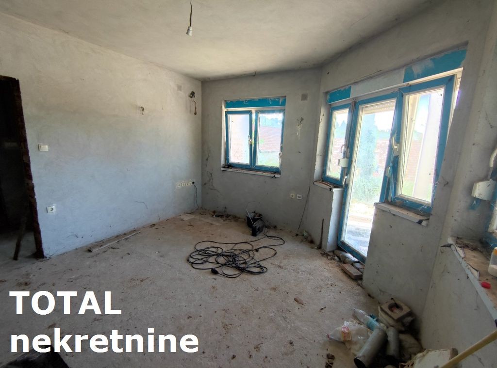 Kuca,SREMSKA KAMENICA,PARAGOVO,kv: 200.00, € 206000, ID: 3090163 6