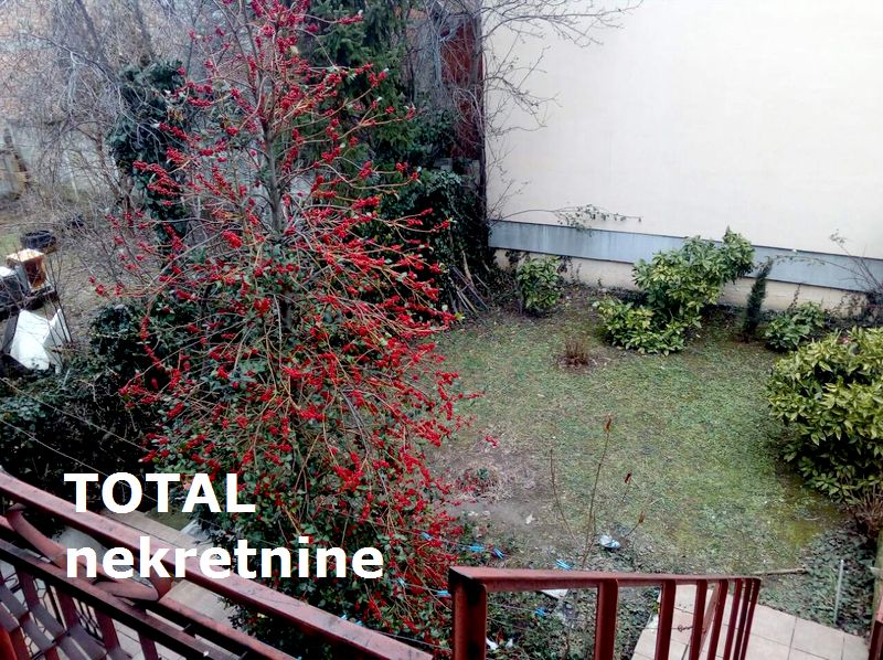 Kuca,SREMSKA KAMENICA,SREMSKA KAMENICA,kv: 250.00, € 180000, ID: 3075463 11