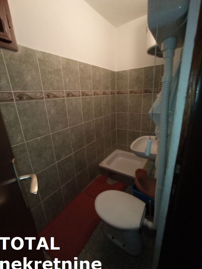 Kuca,SREMSKI KARLOVCI,SREMSKI KARLOVCI,kv: 168.00, € 200850, ID: 3089812 10