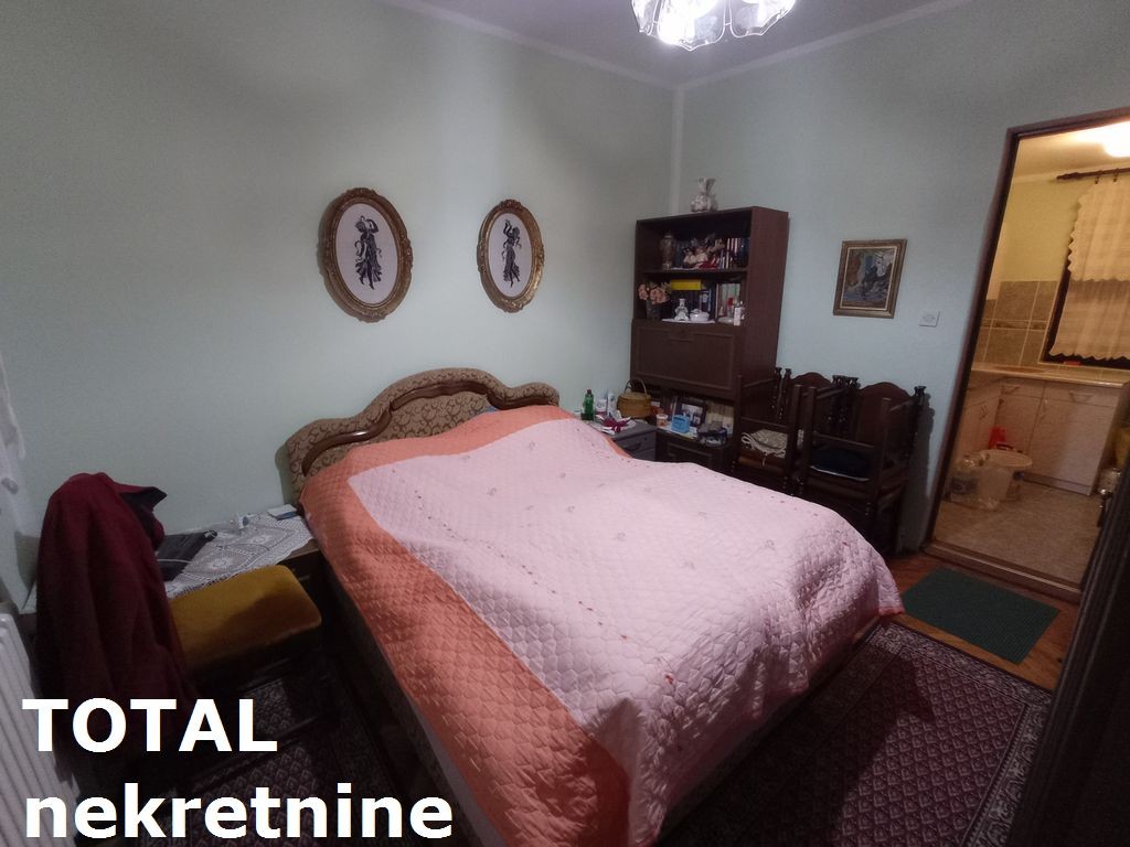 Kuca,SREMSKI KARLOVCI,SREMSKI KARLOVCI,kv: 168.00, € 200850, ID: 3089812 3