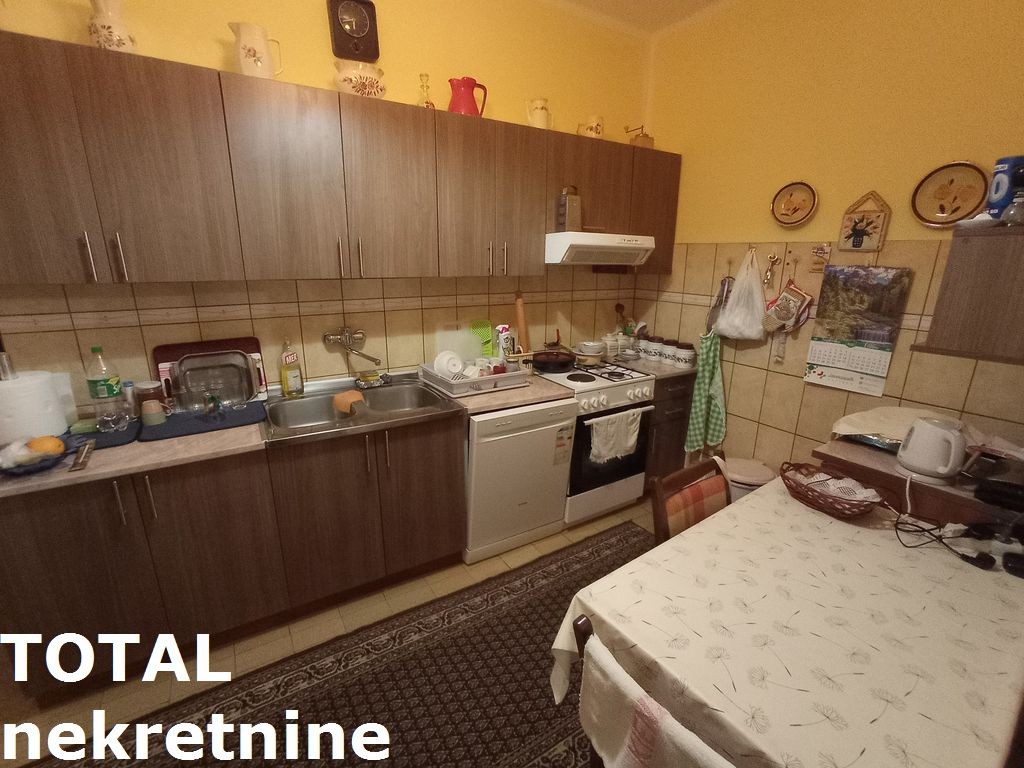 Kuca,SREMSKI KARLOVCI,SREMSKI KARLOVCI,kv: 168.00, € 200850, ID: 3089812 6